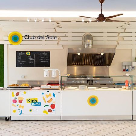 Club Del Sole Marina Family Resort Punta Marina Esterno foto