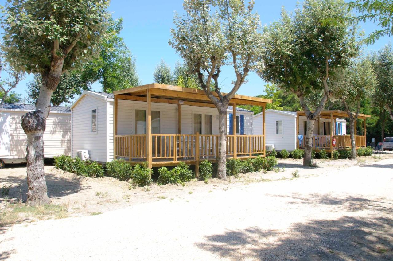 Club Del Sole Marina Family Resort Punta Marina Esterno foto