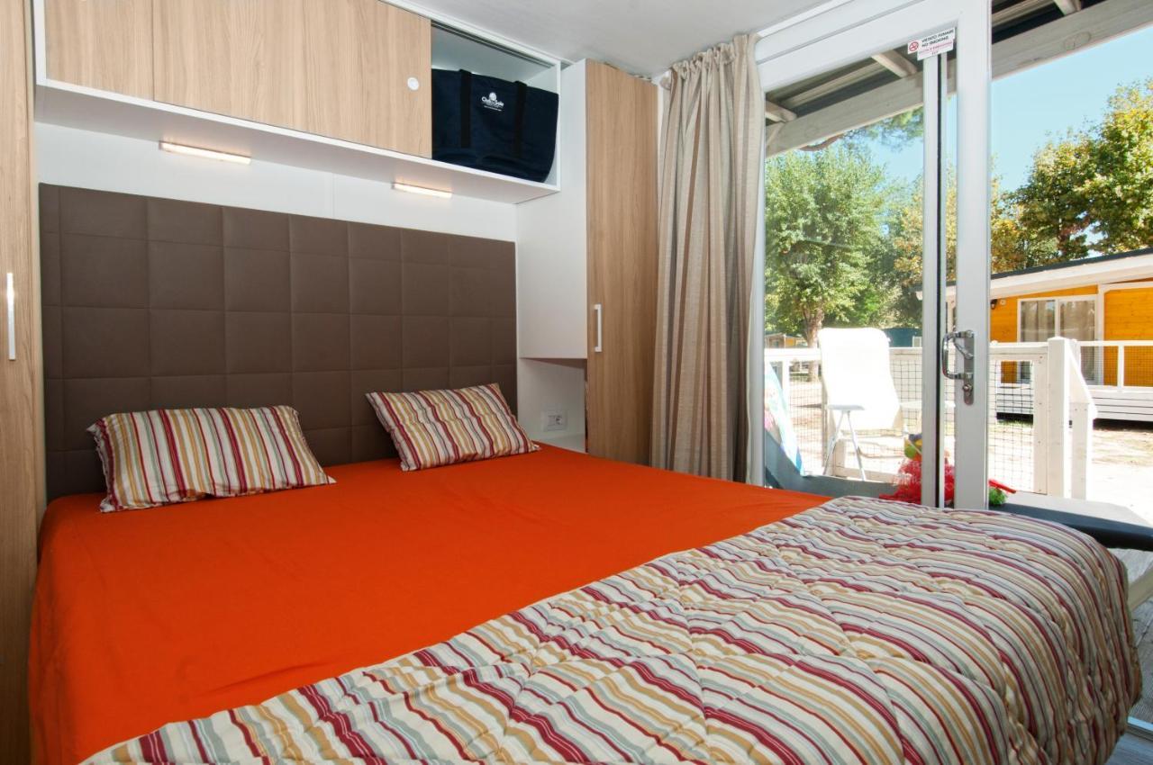 Club Del Sole Marina Family Resort Punta Marina Esterno foto