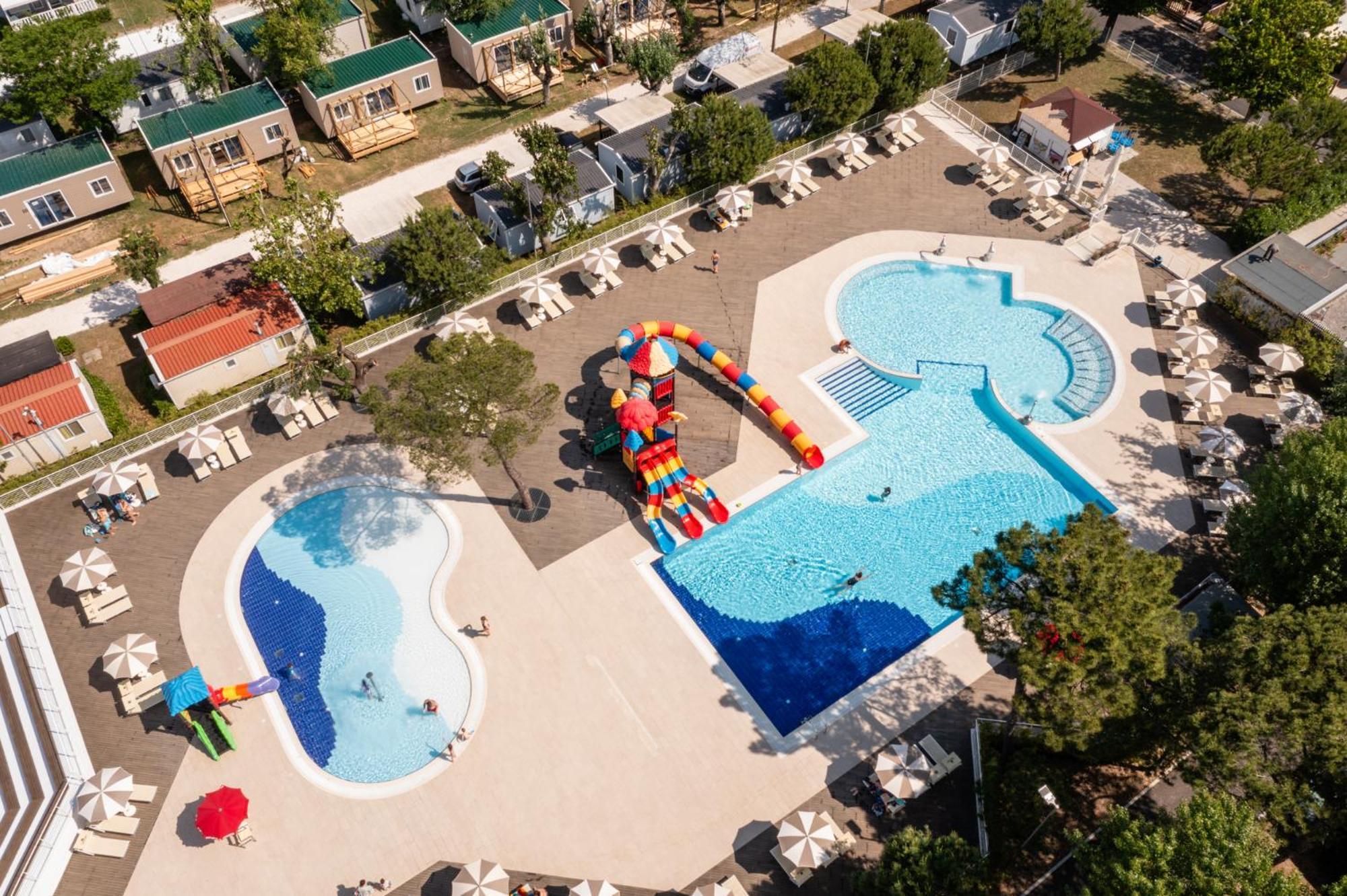 Club Del Sole Marina Family Resort Punta Marina Esterno foto